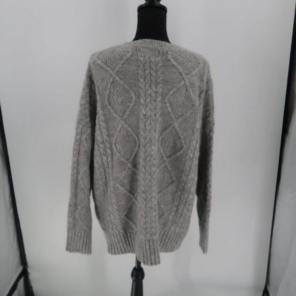 Hot Gingerr Women's Gray Cable Knit Sweater Size XL - Picture 9 of 9